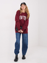 Burgundowa długa bluza z napisem