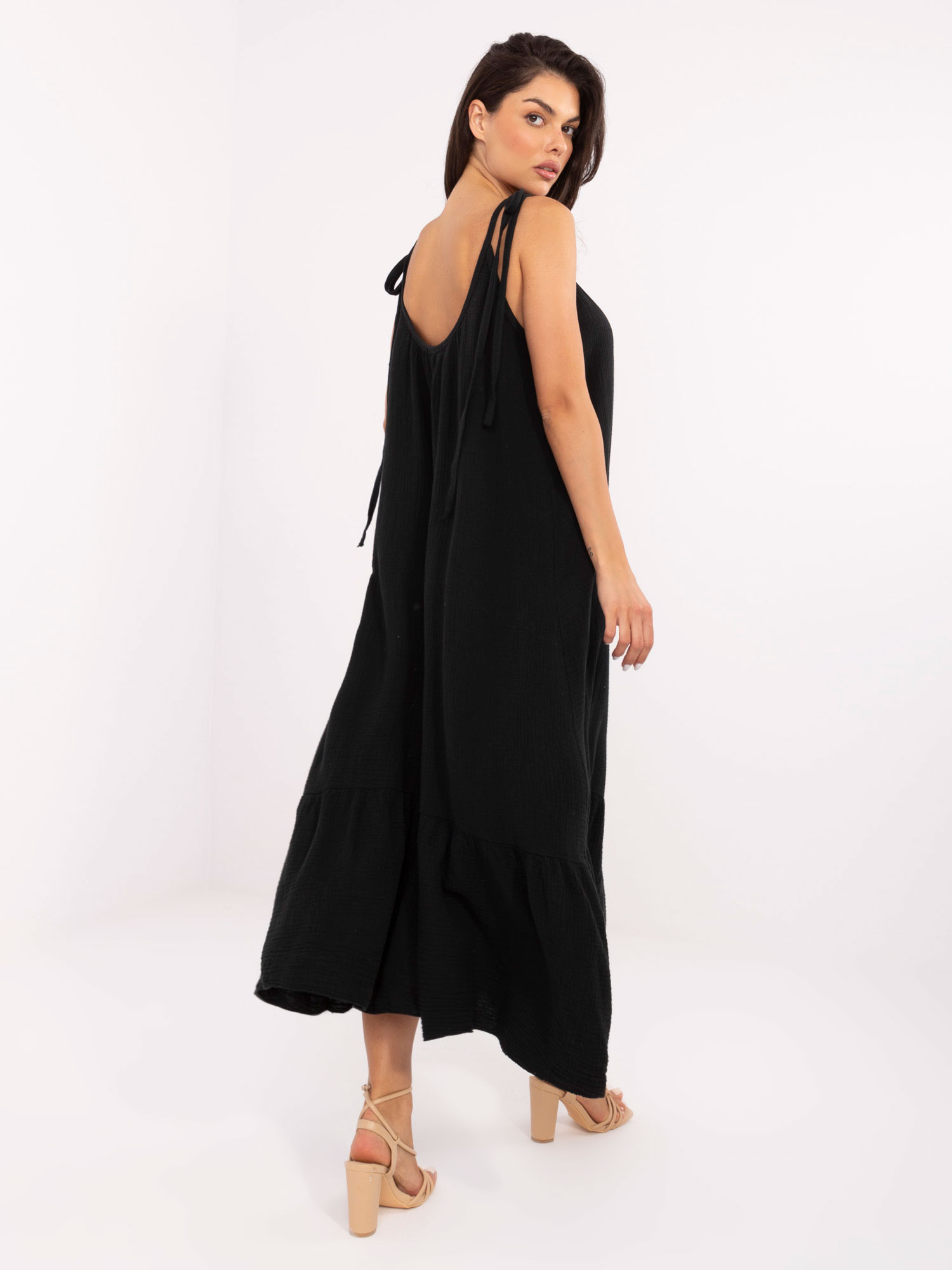 Schwarzes Midi-Kleid aus Musselin OCH BELLA.