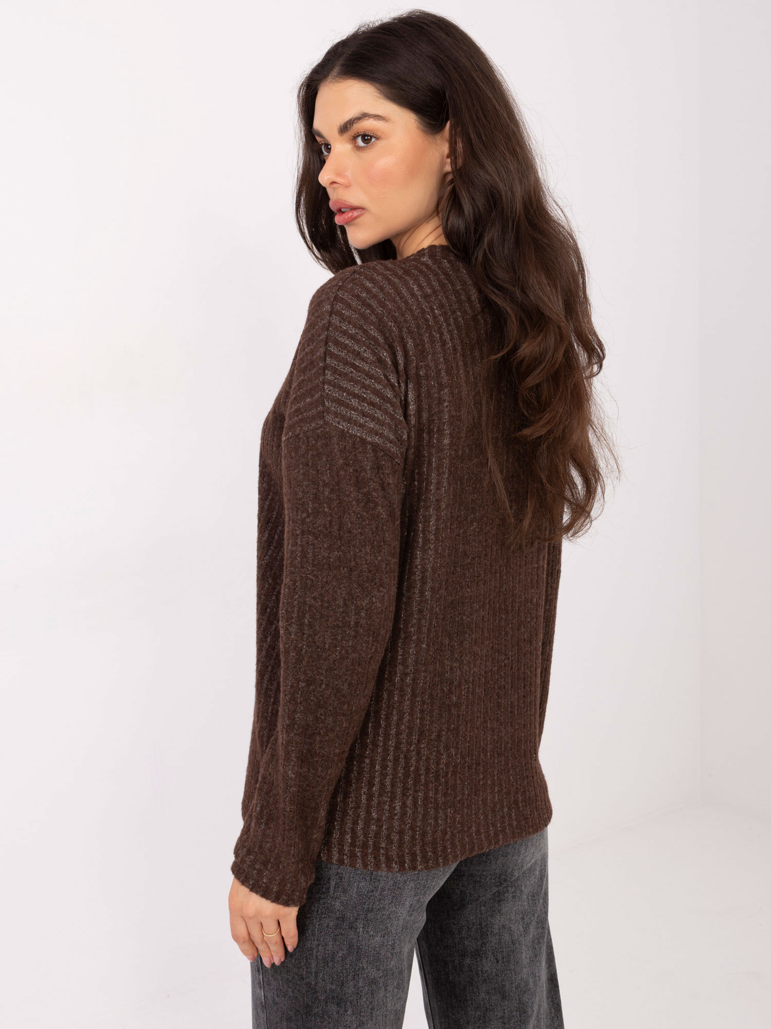 Sweter brązowy