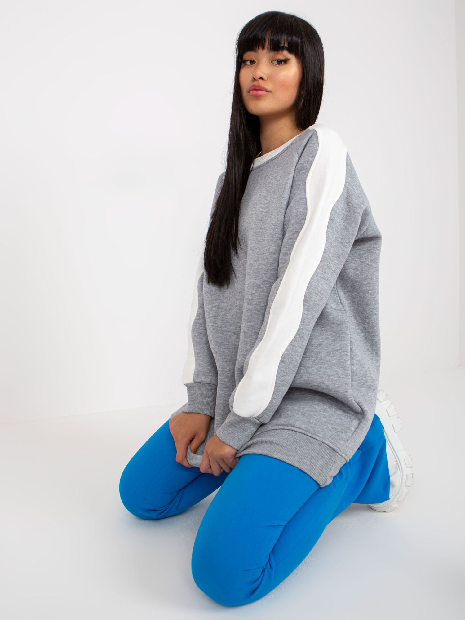 Großhandel Grau-Weiße Sweatshirt Basic ohne Kapuze RUE PARIS.