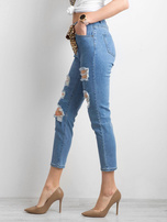 Damenjeans mit Löchern blau.