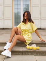 Jasnożółte muślinowe szorty z wiązaniem