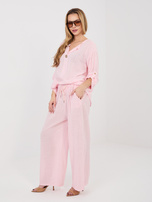 Jasnoróżowe letnie spodnie z wiązaniem 