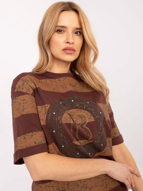 Hurtownia Brązowy damski t-shirt oversize z rozcięciami