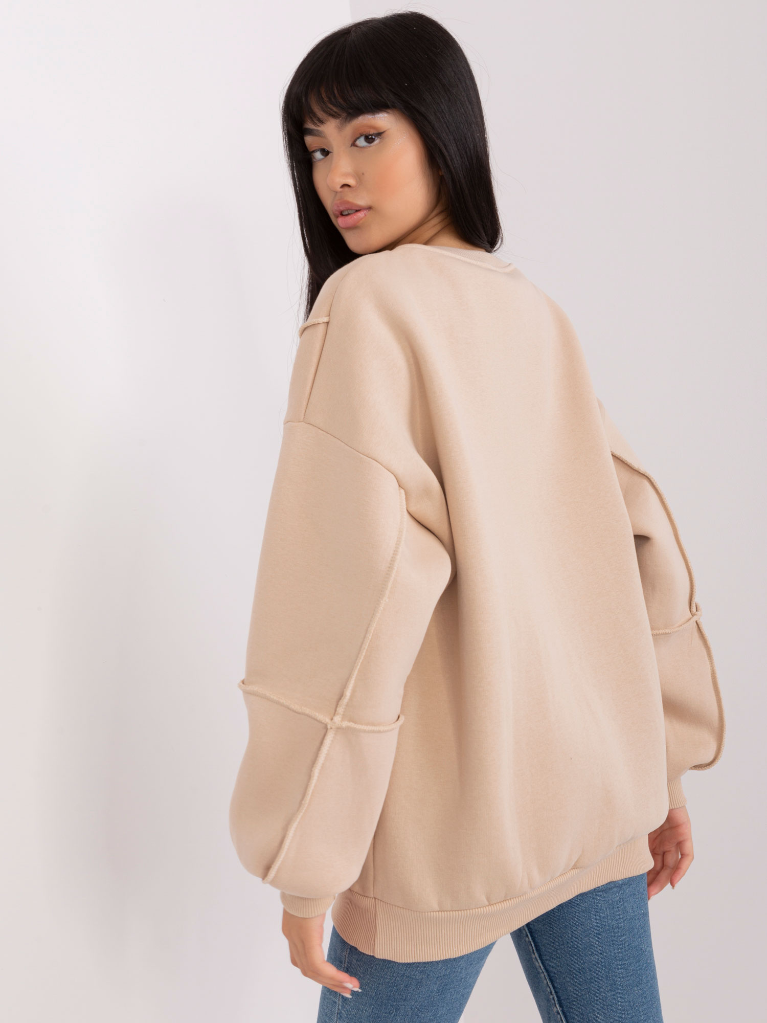 Beżowa bluza oversize bez kaptura
