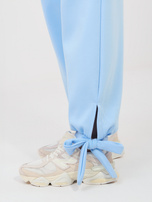 Jasnoniebieskie dresowe spodnie ze ściągaczami