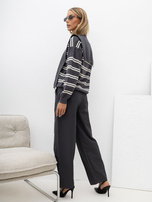 Grafitischer Damenpullover 2in1 mit Streifen.