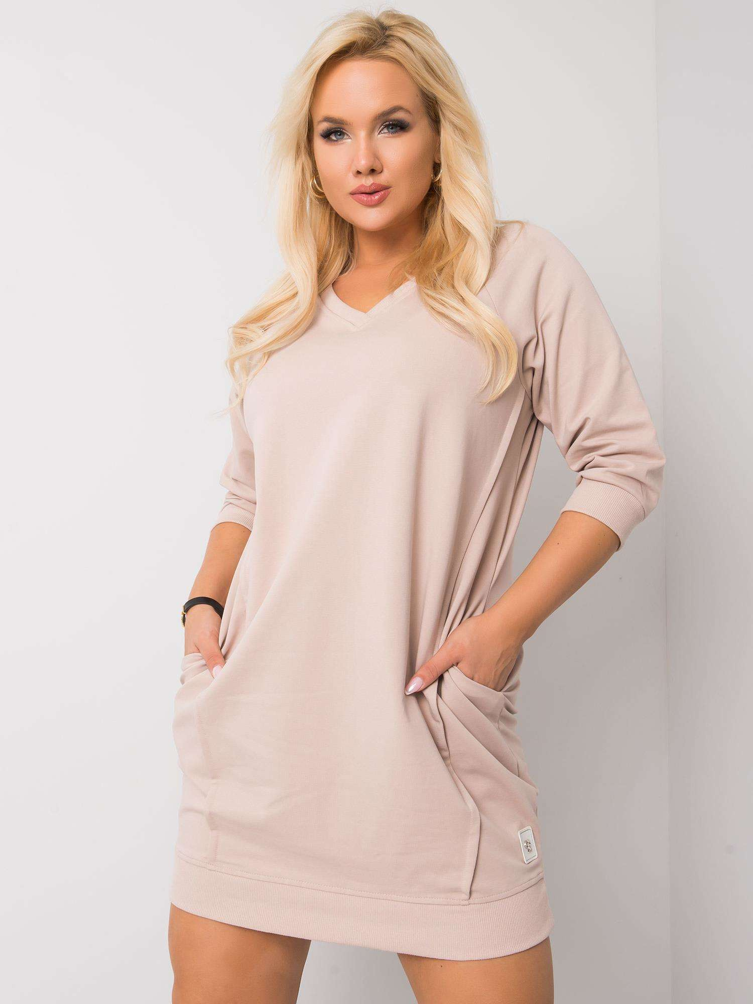 Jasnokawowa bawełniana sukienka plus size Karissa