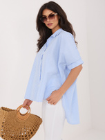 Biało-niebieska rozpinana koszula z aplikacjami RUE PARIS 