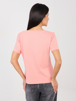 Brzoskwiniowy t-shirt basic z dekoltem V RUE PARIS 