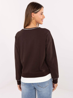 Chocolate sweatshirt with a round neckline.