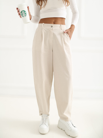 Jasnobeżowe sztruksowe spodnie typu carrot RUE PARIS