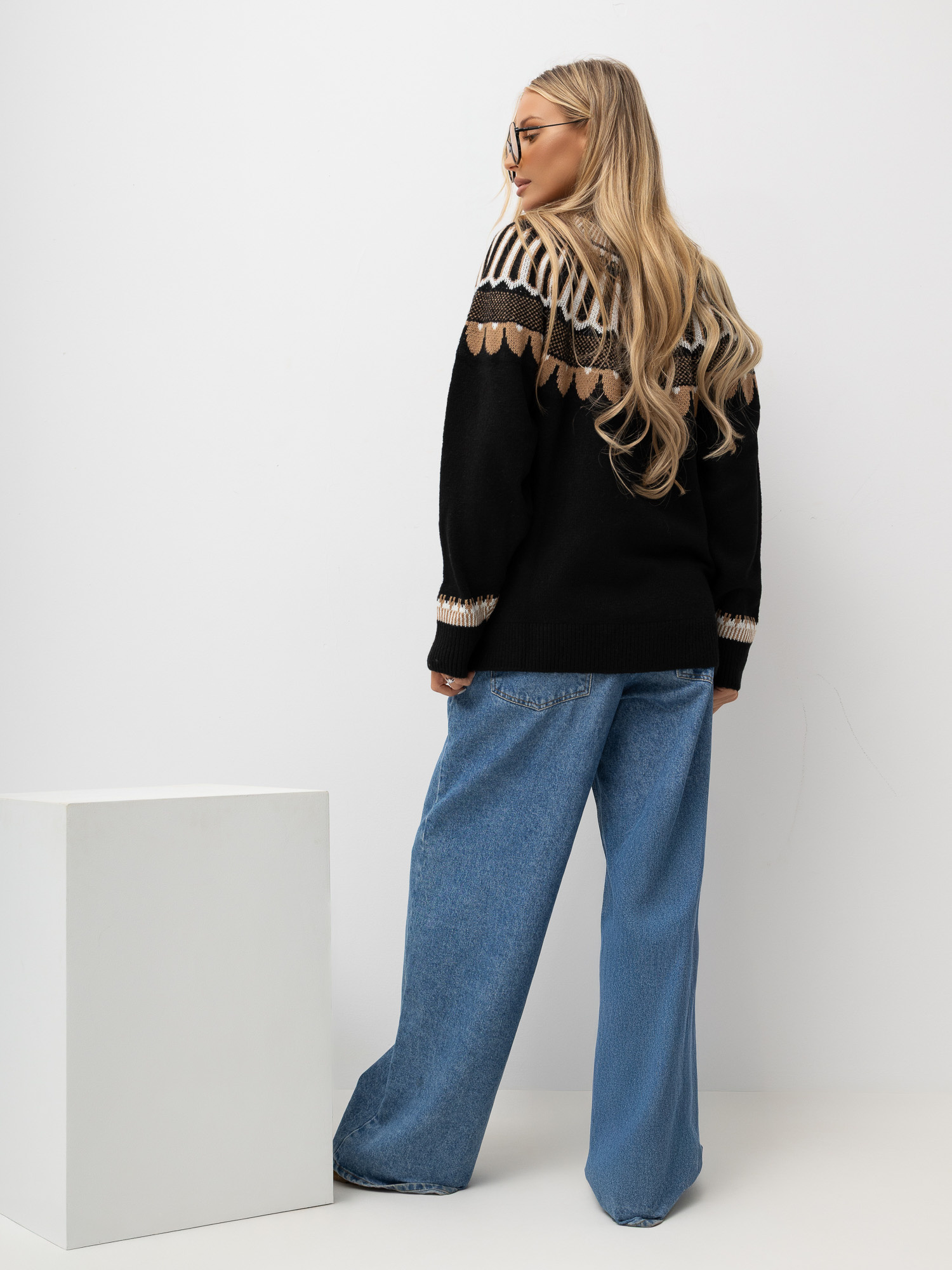 Hurt Schwarzer klassischer Pullover mit Stehkragen RUE PARIS.