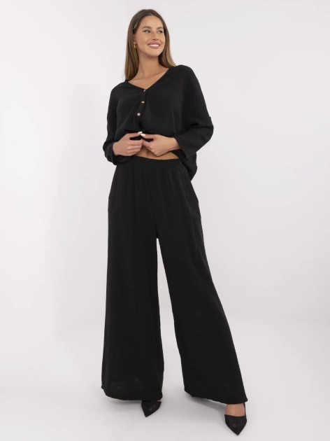 Czarne szerokie spodnie damskie z muślinu