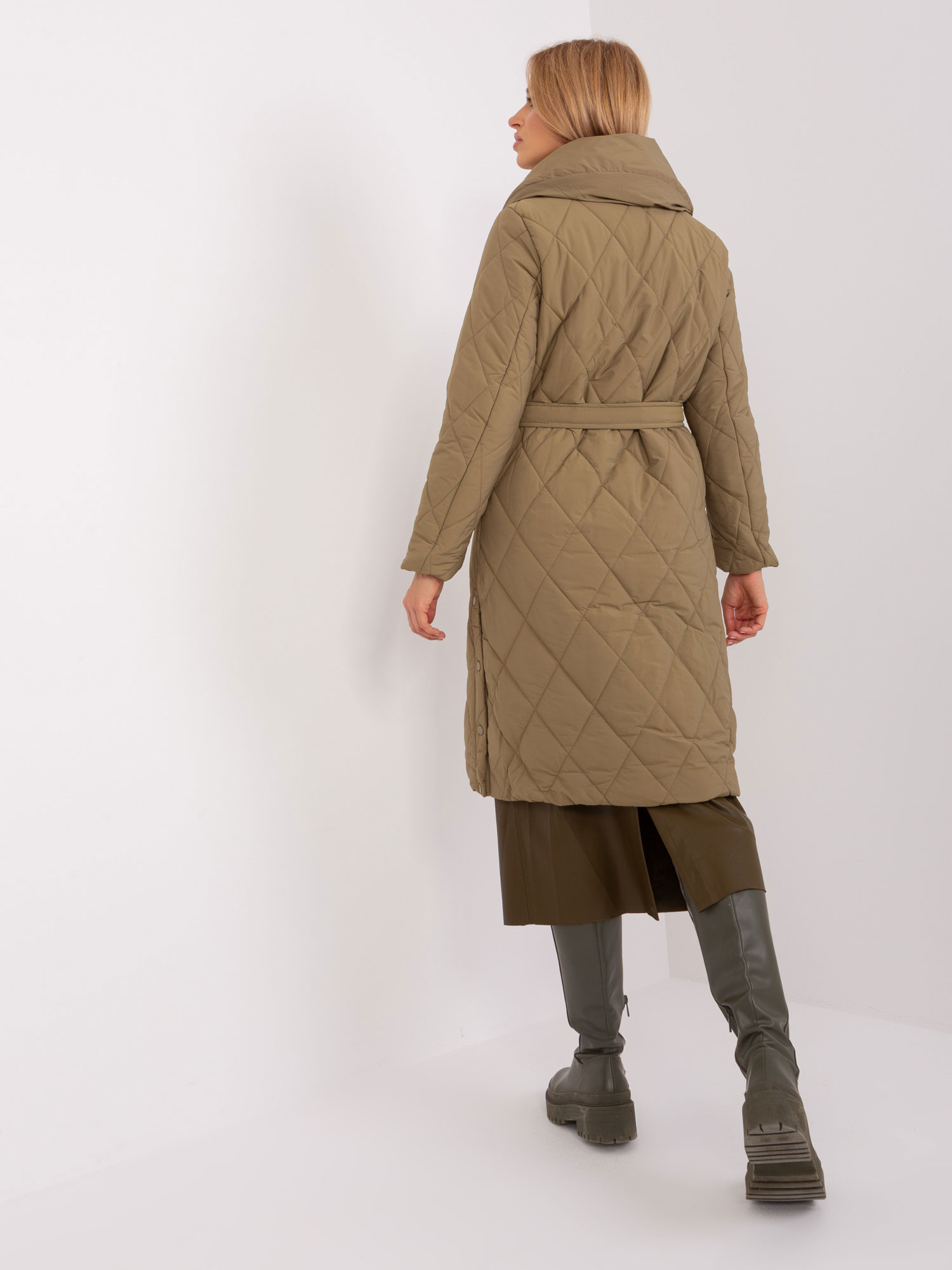 Wholesale Khaki long winter jacket with quilting.