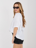 Biała damska bluzka z marszczonego materiału