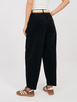 Czarne sztruksowe spodnie ze zwężaną nogawką RUE PARIS