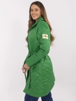 Hurt Zielony pikowany płaszcz damski z paskiem