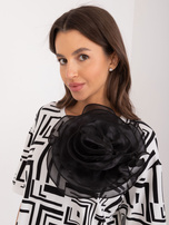 Hurt Ecru damska bluzka z ozdobną kwiatową broszką