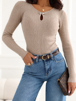 Beige elegant sweater with a shiny thread.