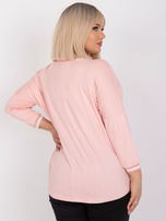 Světle růžová asymetrická blůza plus size Marianna.