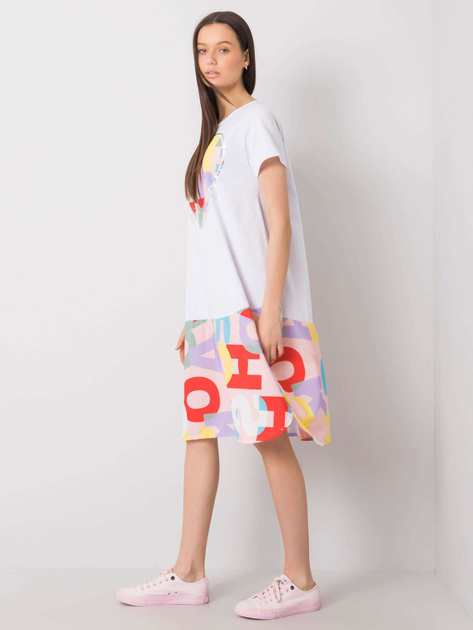 Biało-jasnoróżowa sukienka z printami Guinevere