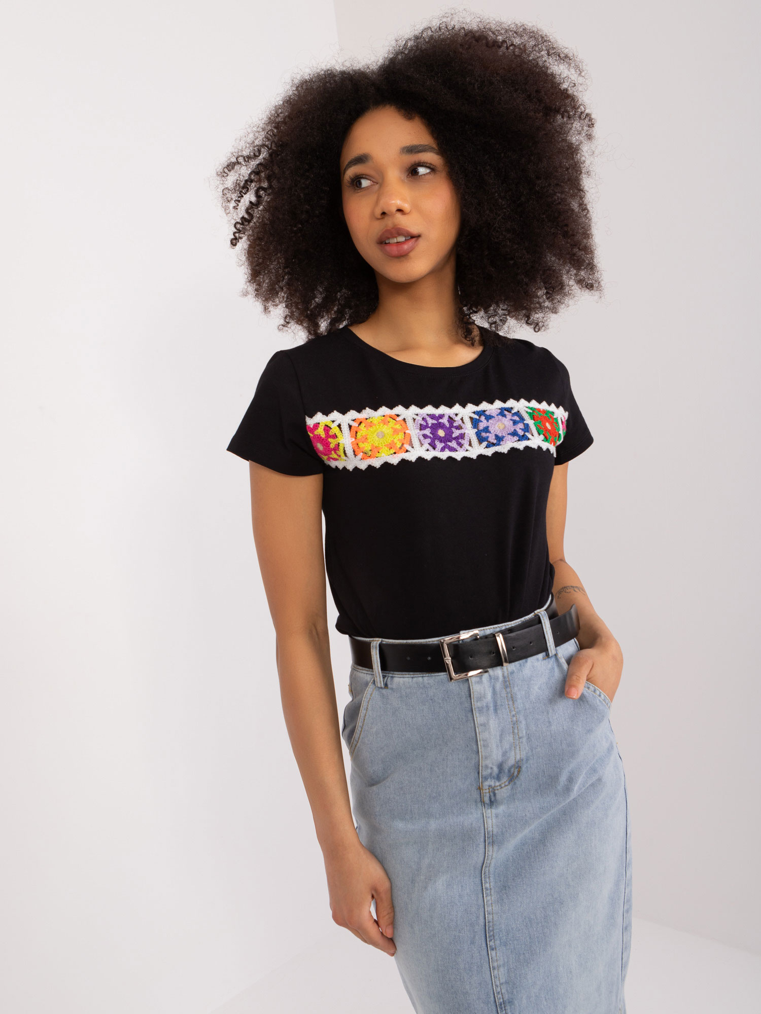 Hurt Black t-shirt with colorful embroidery BASIC FEEL GOOD.