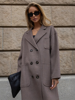 Fango Damen Oversize-Mantel mit aufgenähten Taschen.