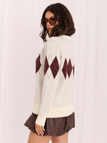 Light gray women's oversized diamond-patterned sweater.