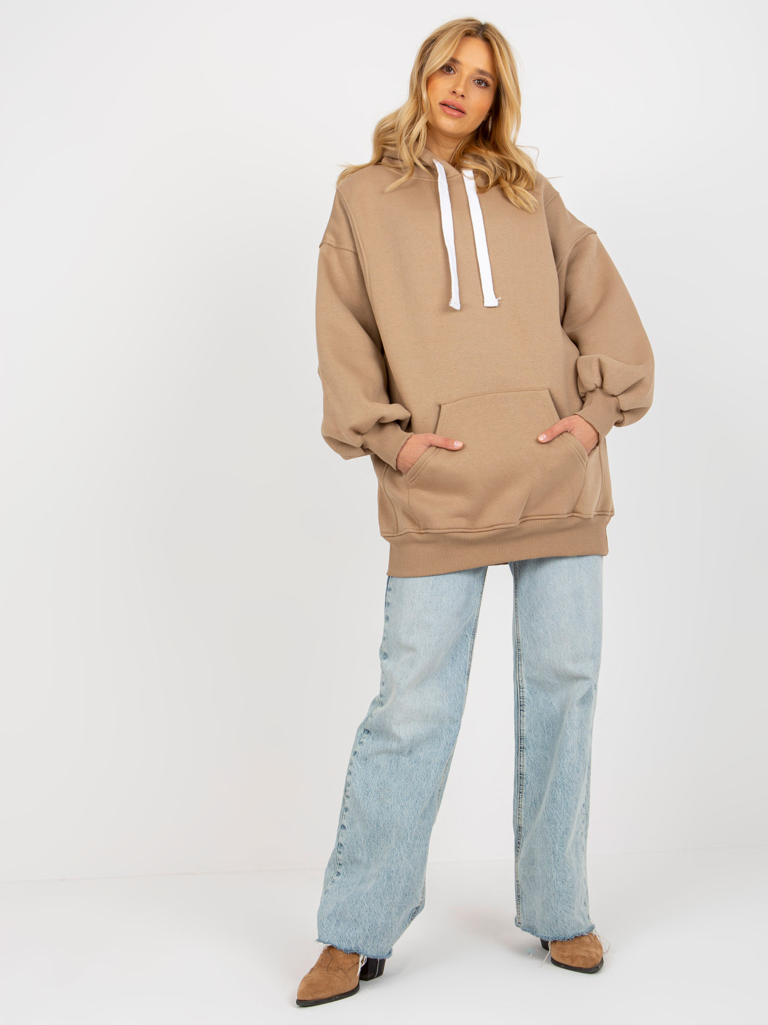 Ciemnobeżowa długa bluza basic oversize z kapturem