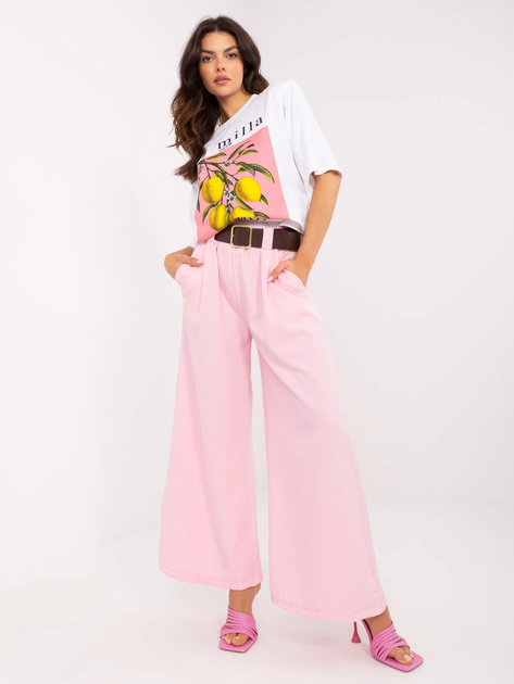 Hurt Biały damski t-shirt z poduszkami na ramionach