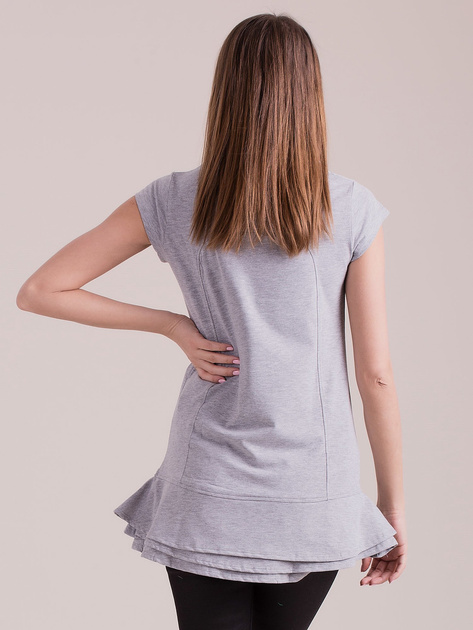 Szara tunika z warstwowymi falbanami