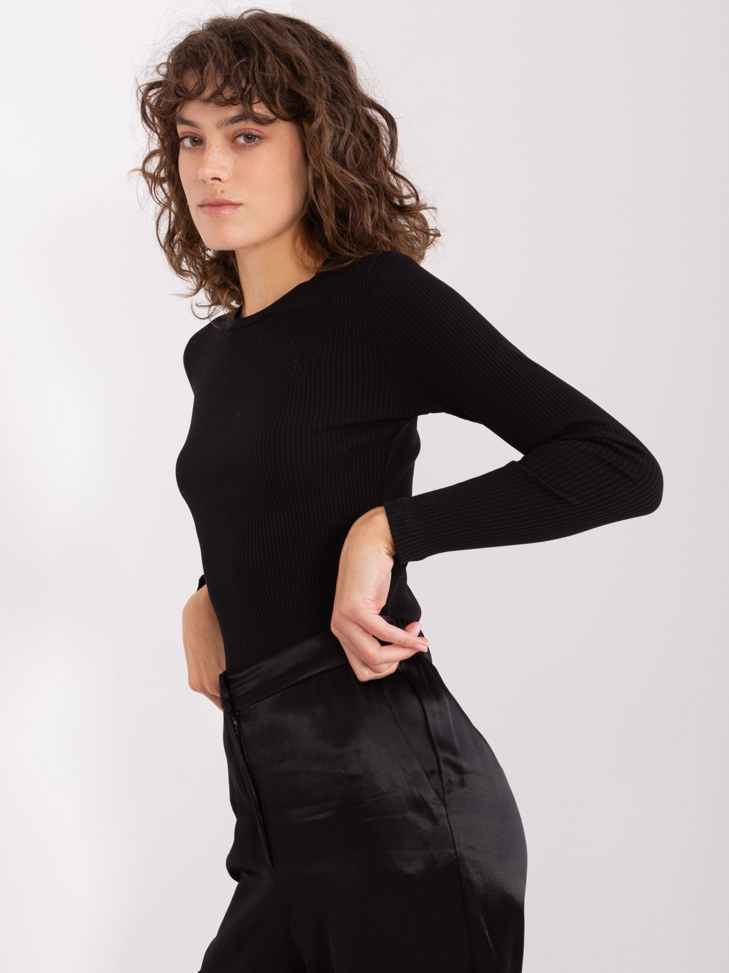 Czarna bluzka basic longsleeve w prążki