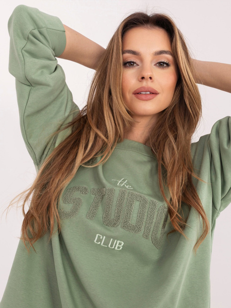 Pistacjowa bluza oversize z kontrastowym napisem