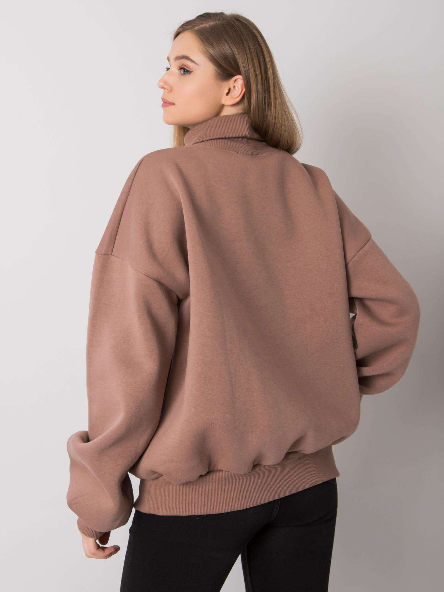 Svetlohnedá zateplená oversized mikina Kelly.