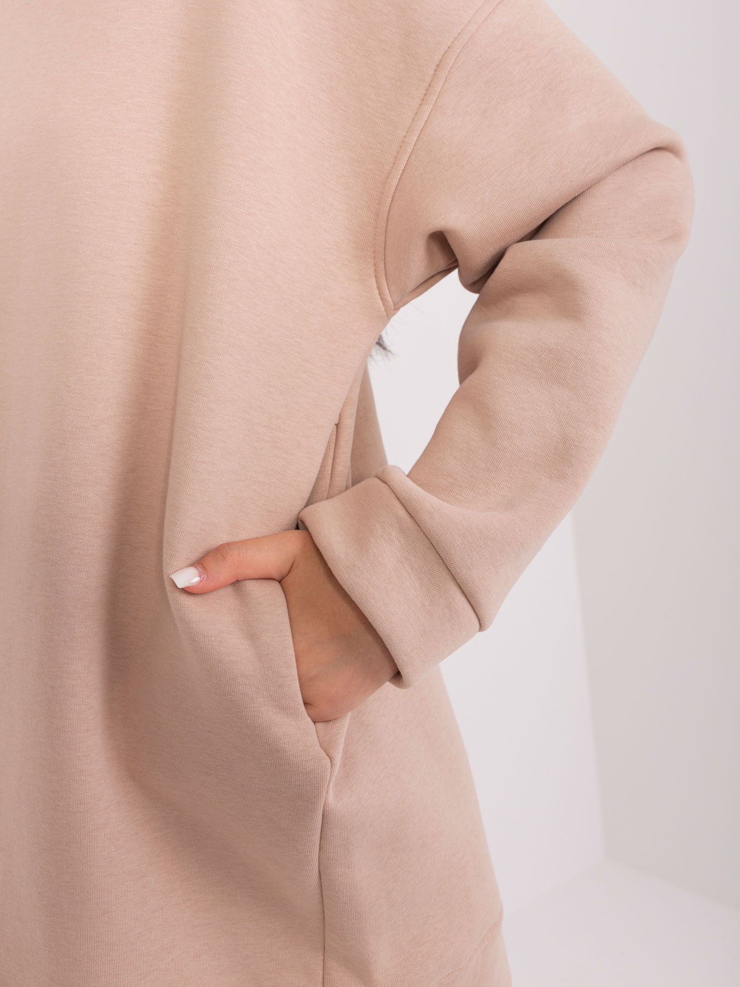 Ciemnobeżowa dresowa bluza basic oversize
