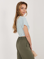 Biało-khaki t-shirt z haftem w kształcie serca