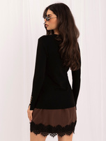 Black fitted sweater with split sleeves.