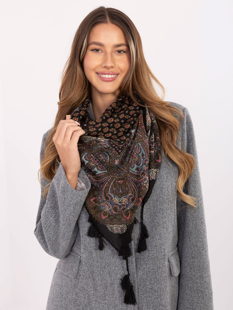 Czarna damska chusta z nadrukiem