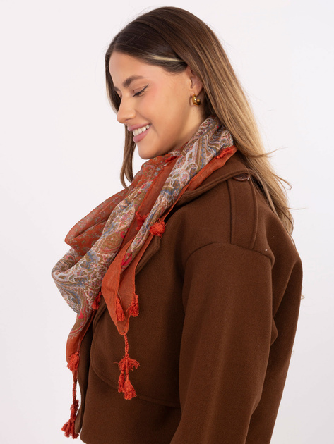 Jasnobrązowa damska chusta z nadrukiem