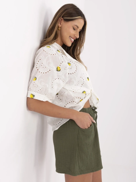 Khaki muślinowe szorty z kieszeniami