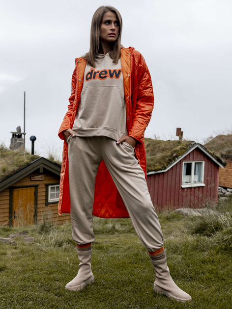 Beżowy dwuczęściowy komplet dresowy z nadrukiem