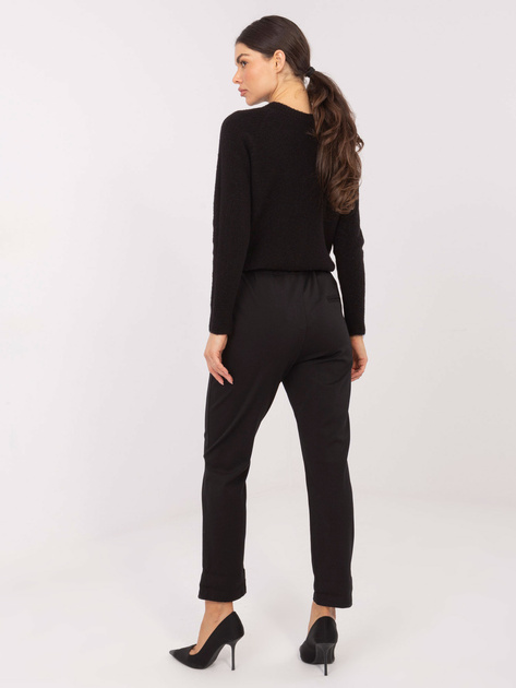 Czarne materiałowe spodnie z wiązaniem