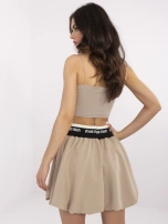 Ciemnobeżowa mini spódnica z gumką w pasie