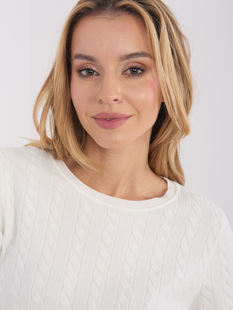 Ecru damski sweter z domieszką wiskozy