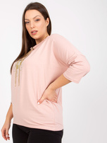 Brudnoróżowa bluzka plus size z rękawem 3/4