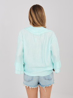 Miętowa letnia koszula z żabotem