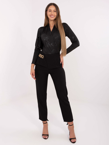 Czarne eleganckie body z kopertowym dekoltem