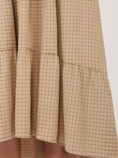 Camelowa rozkloszowana spódnica na lato