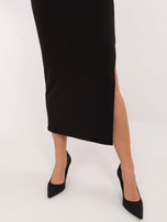 Hurtownia online Czarna dopasowana spódnica midi